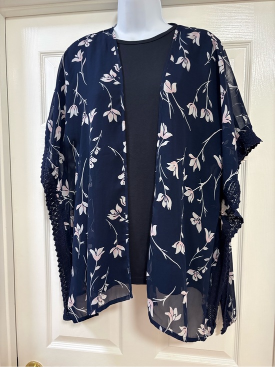 Tops - Motherhood maternity kaftan with blue transparency